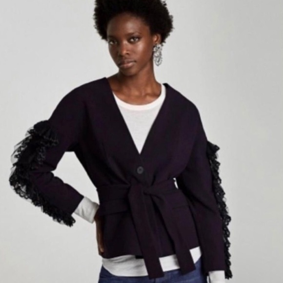Defined-waist belted Zara Blazer with lace accents on sleeves - Picture 2 of 6